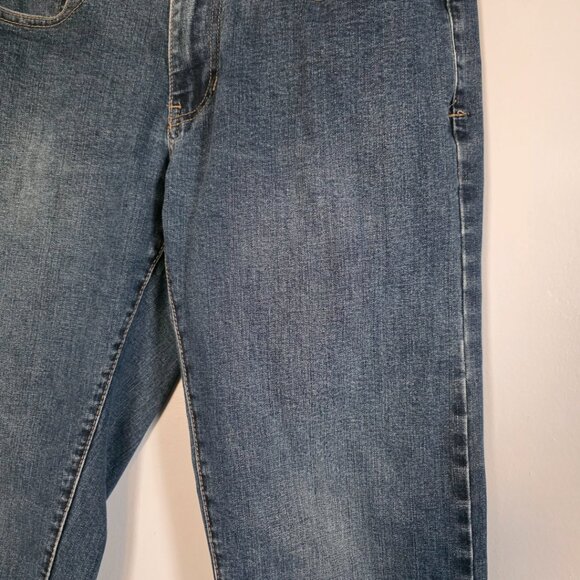 EUC Izod Comfort Stretch Jeans (32 x 30) - Picture 7 of 8